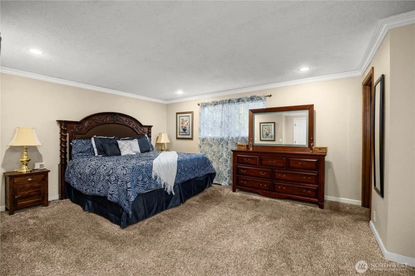 Property photo for 804 15th Street Sw, Edmonds photo 22