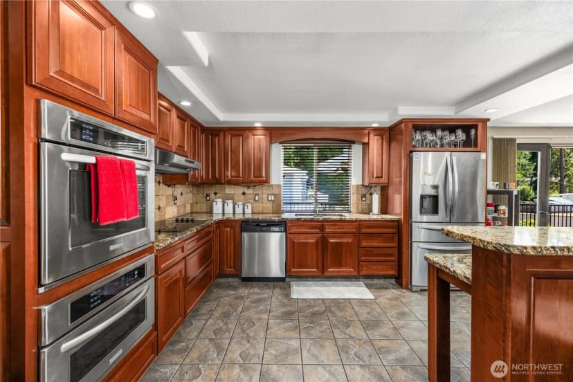Property photo for 804 15th Street Sw, Edmonds photo 18