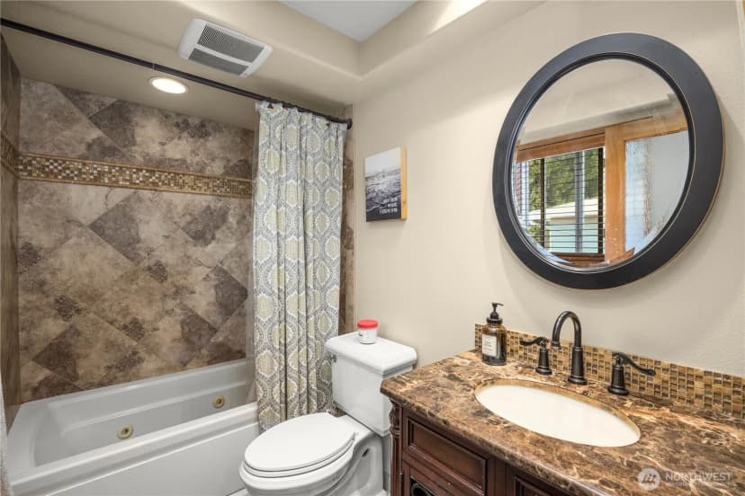 Property photo for 804 15th Street Sw, Edmonds photo 24