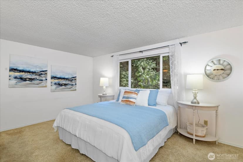 Property photo for 17202 Sealawn Place, Edmonds photo 16