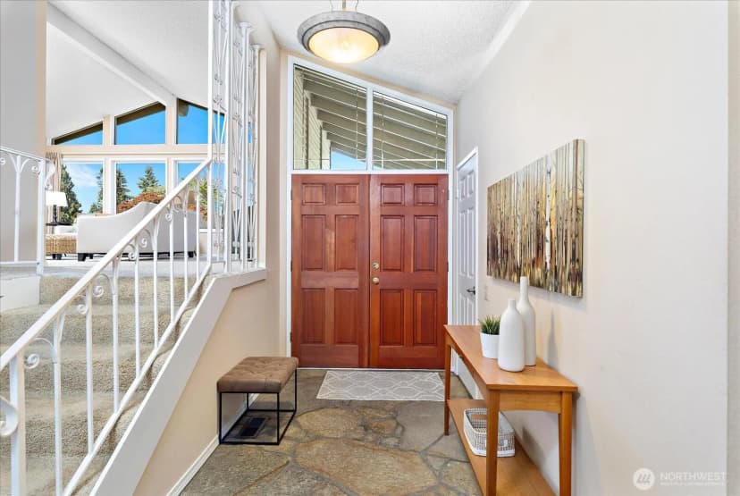 Property photo for 17202 Sealawn Place, Edmonds photo 13