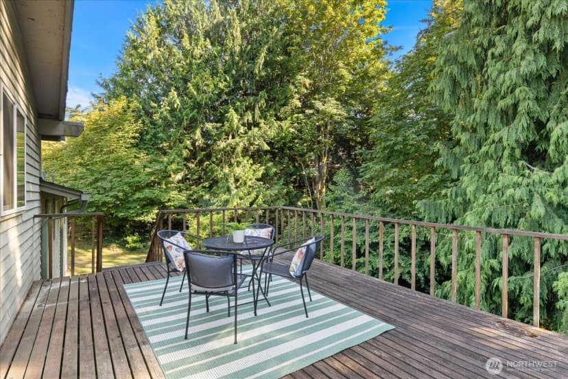 Property photo for 17202 Sealawn Place, Edmonds photo 31