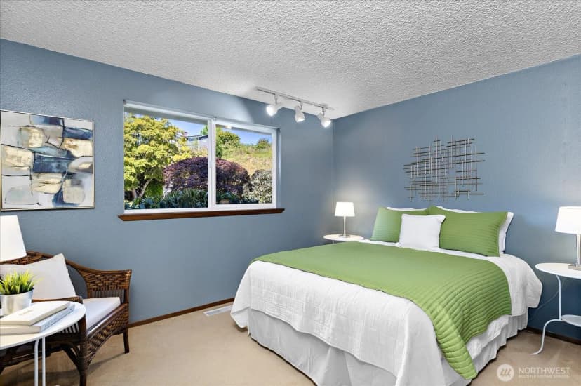 Property photo for 17202 Sealawn Place, Edmonds photo 20