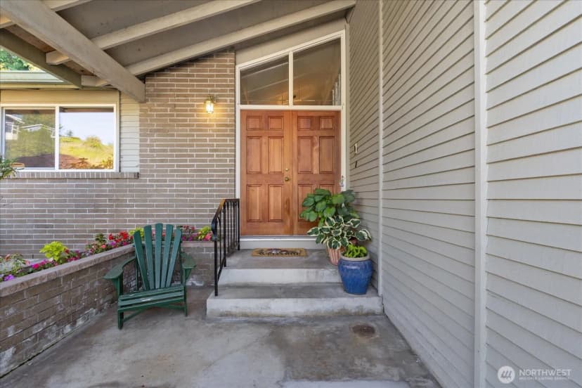 Property photo for 17202 Sealawn Place, Edmonds photo 33