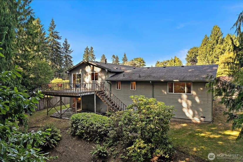 Property photo for 17202 Sealawn Place, Edmonds photo 26