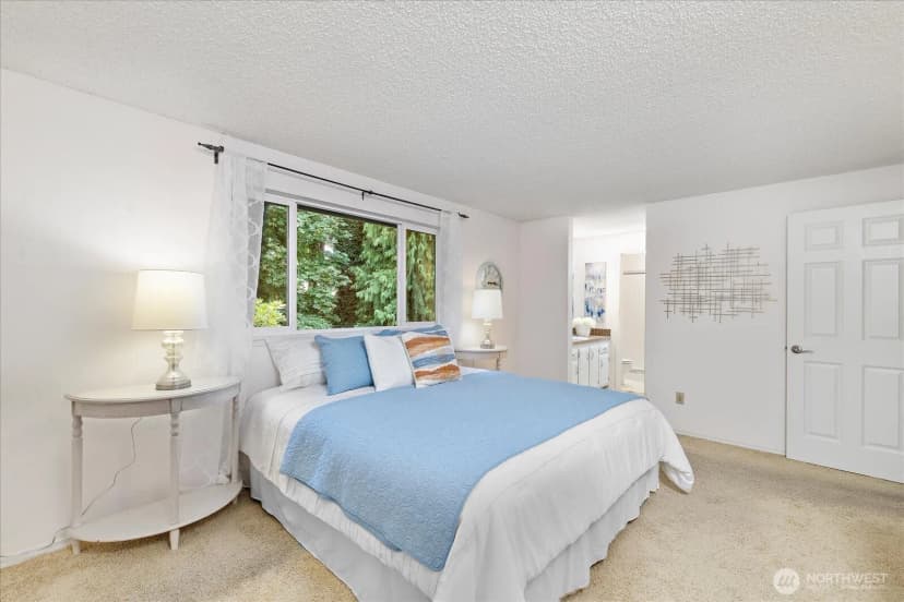 Property photo for 17202 Sealawn Place, Edmonds photo 15
