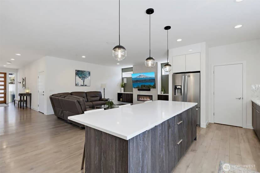 Property photo for 11815 Se 218th Place, Kent photo 6