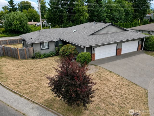 Property photo for 5411 99th Place Ne #a/b, Marysville photo 3
