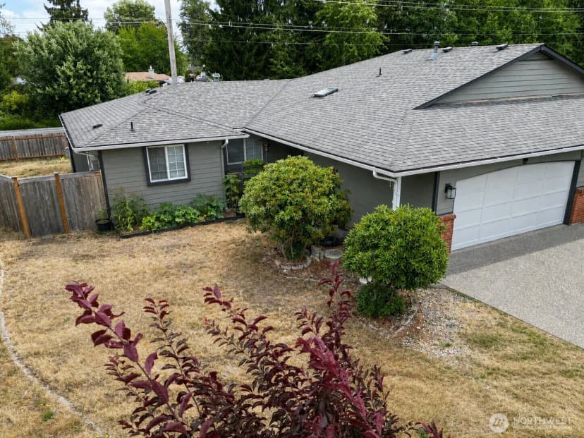 Property photo for 5411 99th Place Ne #a/b, Marysville photo 4