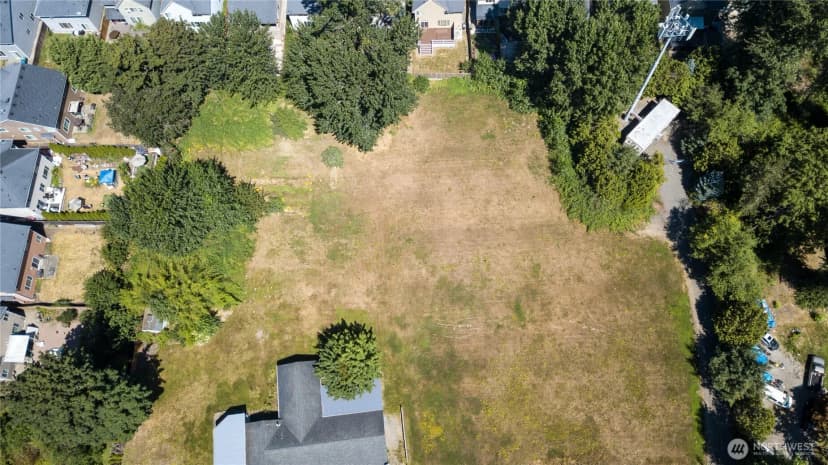 Property photo for 11806 Se 192nd Street, Renton photo 3