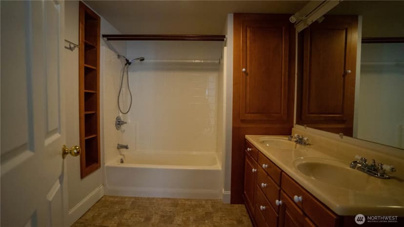 Property photo for 11806 Se 192nd Street, Renton photo 16