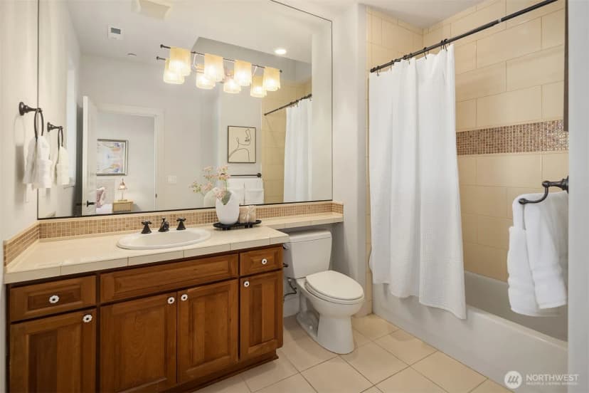 Property photo for 3489 Ne Harrison Street, Issaquah photo 28