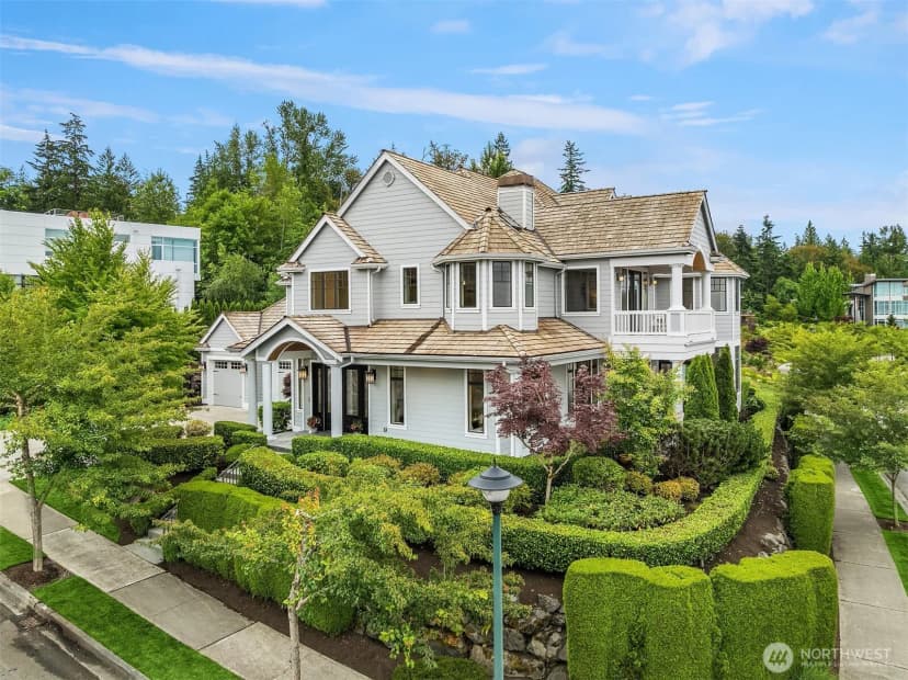 Property photo for 3489 Ne Harrison Street, Issaquah