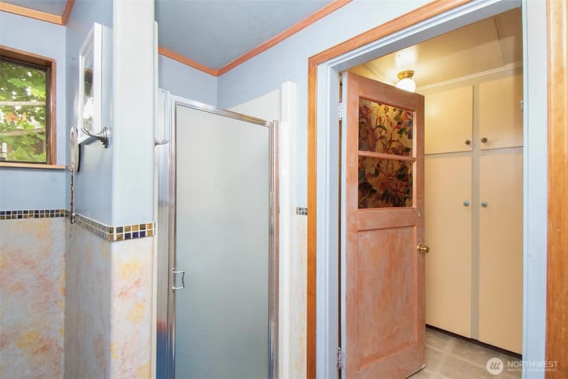 Property photo for 519 W 15th Street, Port Angeles photo 15