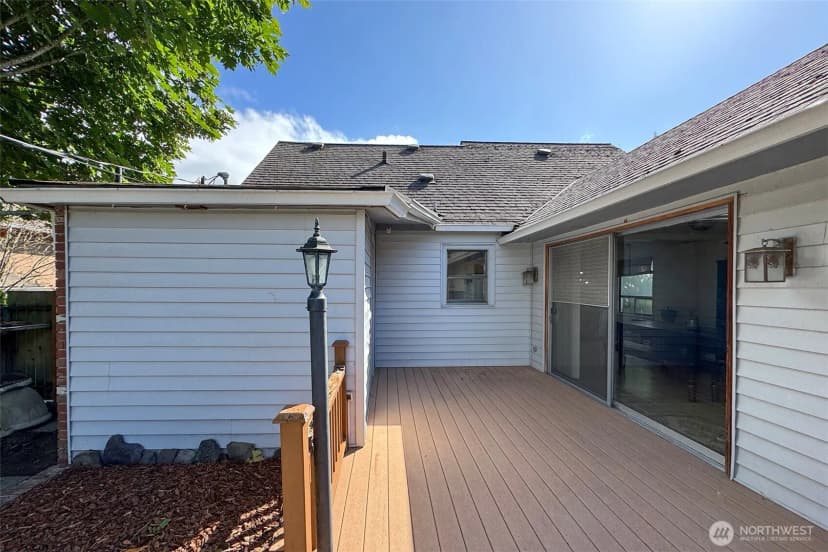 Property photo for 519 W 15th Street, Port Angeles photo 28