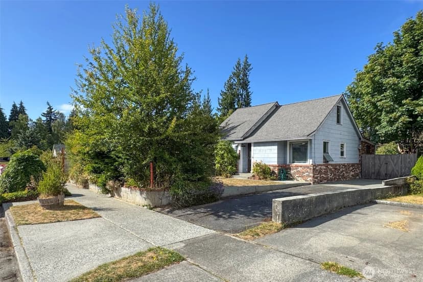 Property photo for 519 W 15th Street, Port Angeles photo 37