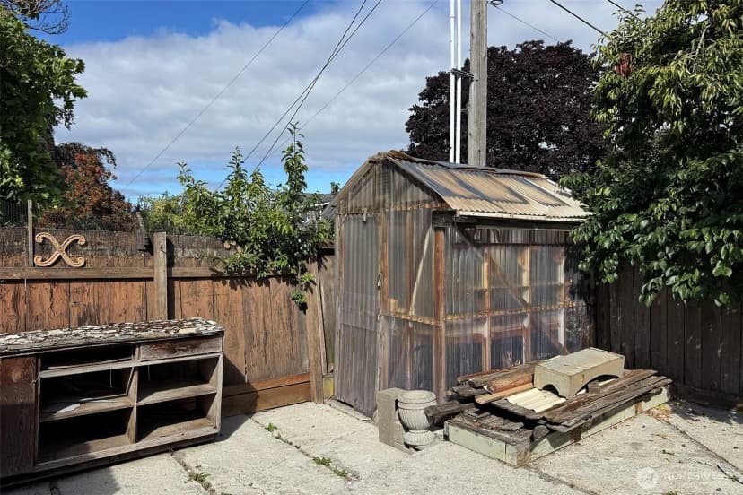 Property photo for 519 W 15th Street, Port Angeles photo 34
