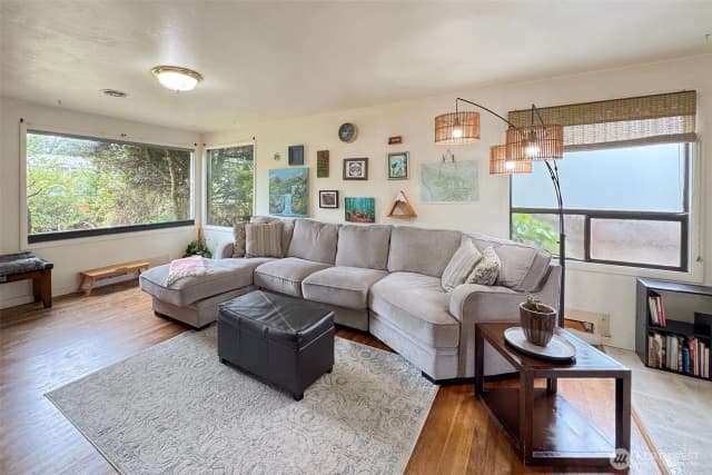 Property photo for 519 W 15th Street, Port Angeles photo 5