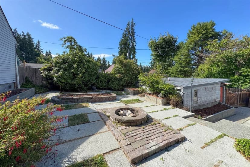 Property photo for 519 W 15th Street, Port Angeles photo 32