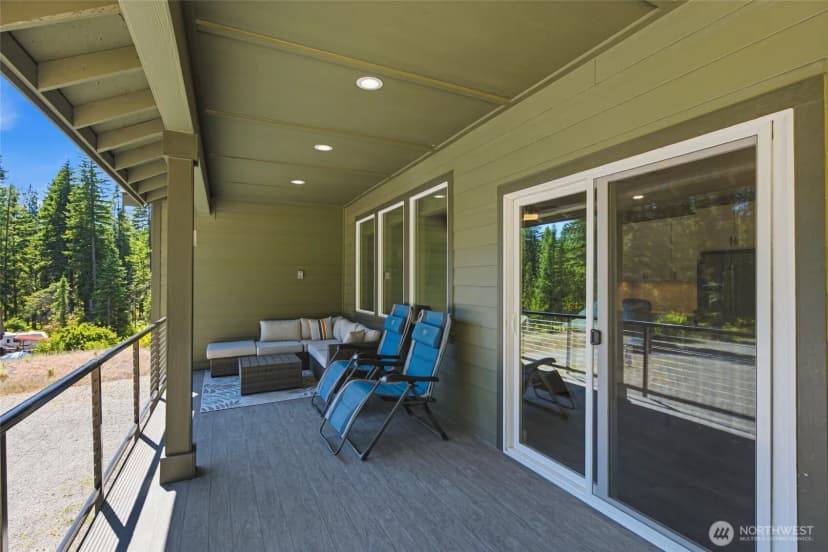 Property photo for 811 Wadsworth Loop, Ronald photo 18