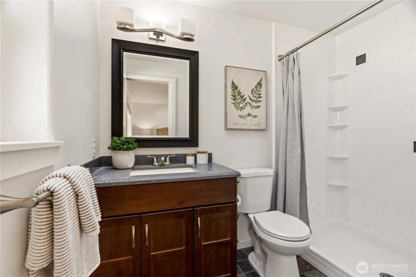 Property photo for 8013 Ne 145th Street, Kirkland photo 17