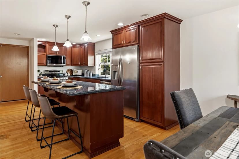 Property photo for 8013 Ne 145th Street, Kirkland photo 10