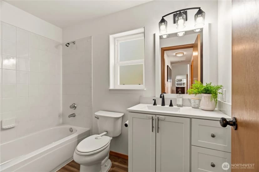 Property photo for 8013 Ne 145th Street, Kirkland photo 15