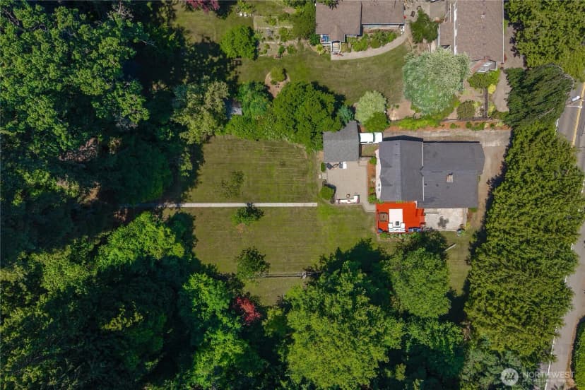 Property photo for 18443 Ballinger Way Ne, Lake Forest Park photo 40
