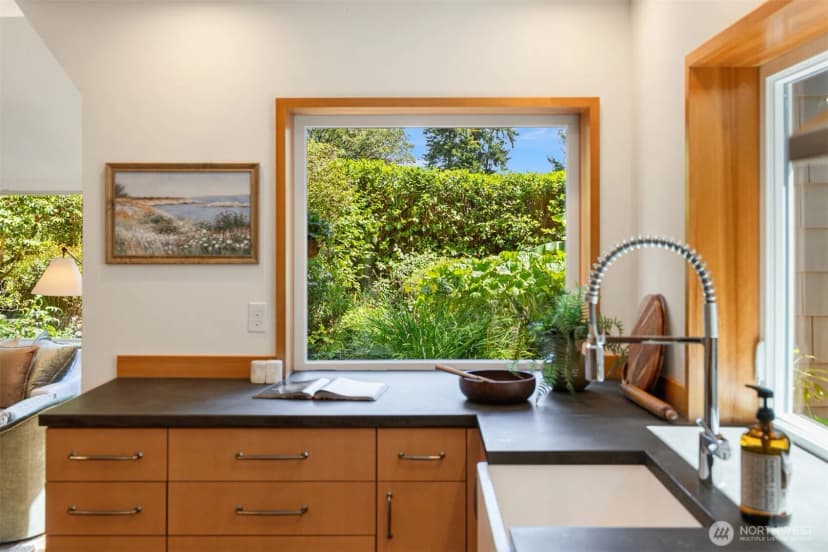 Property photo for 12231 Sunrise Drive Ne, Bainbridge Island photo 12