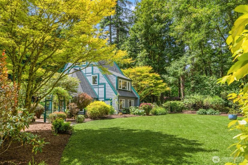 Property photo for 12231 Sunrise Drive Ne, Bainbridge Island photo 31