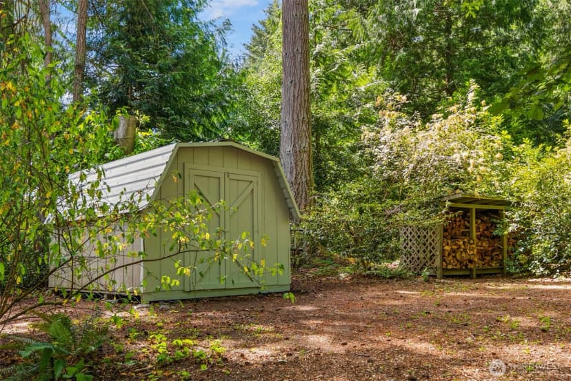 Property photo for 12231 Sunrise Drive Ne, Bainbridge Island photo 35
