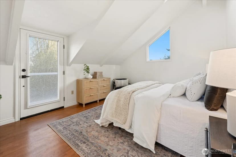 Property photo for 16018 36th Avenue Ne, Lake Forest Park photo 21