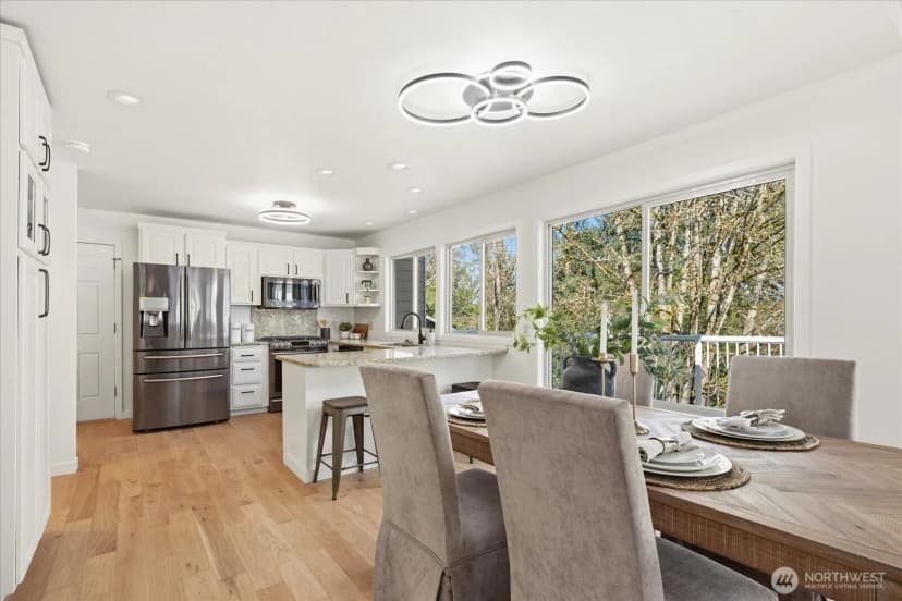 Property photo for 16018 36th Avenue Ne, Lake Forest Park photo 12