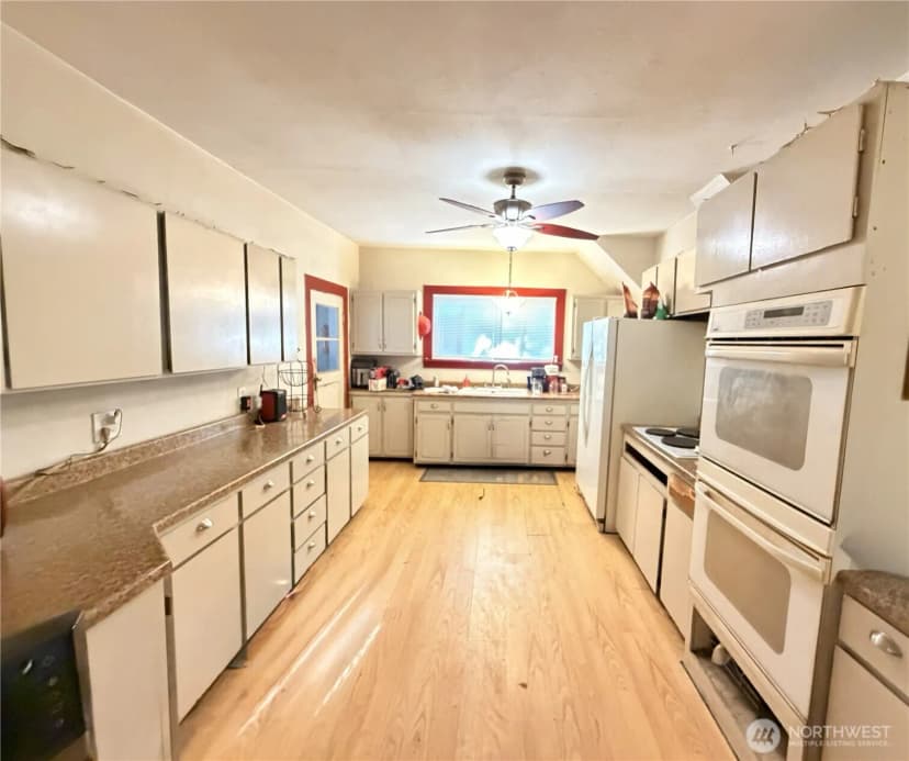 Property photo for 361 Sw Warren Street, Castle Rock photo 4