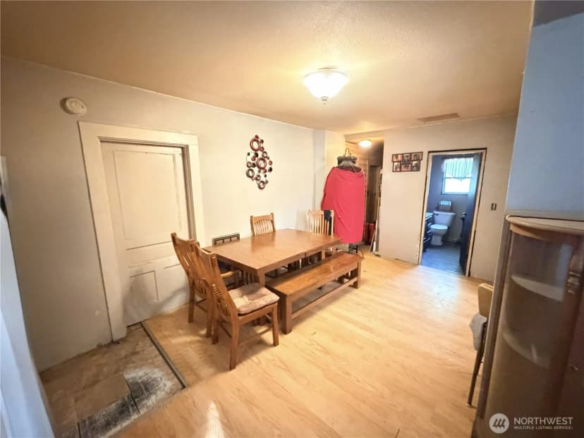 Property photo for 361 Sw Warren Street, Castle Rock photo 2