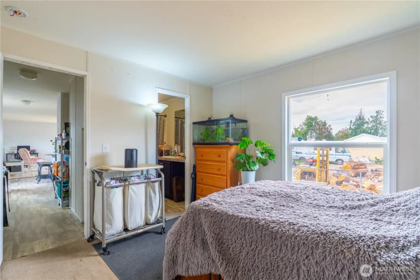 Property photo for 300 Park Avenue #34, Buckley photo 5