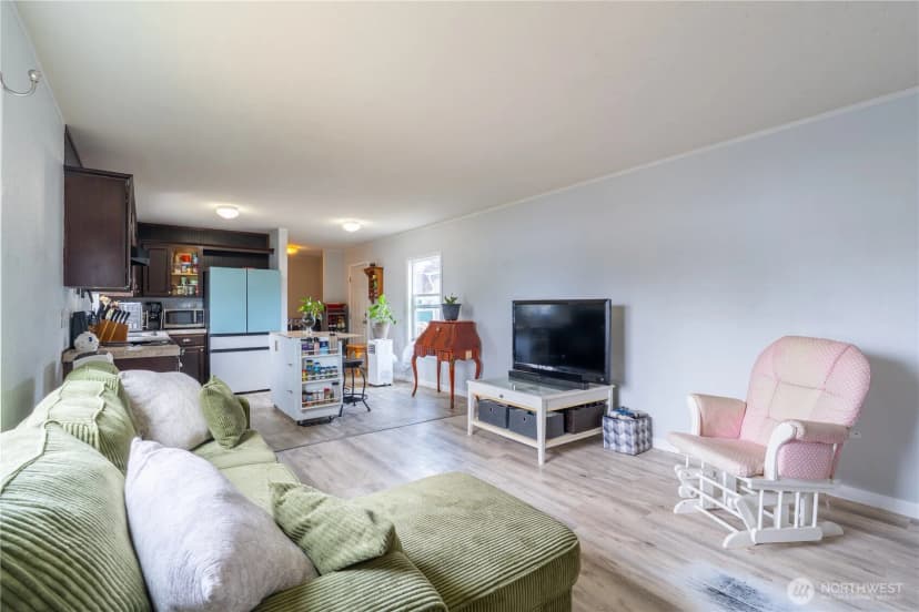 Property photo for 300 Park Avenue #34, Buckley photo 8