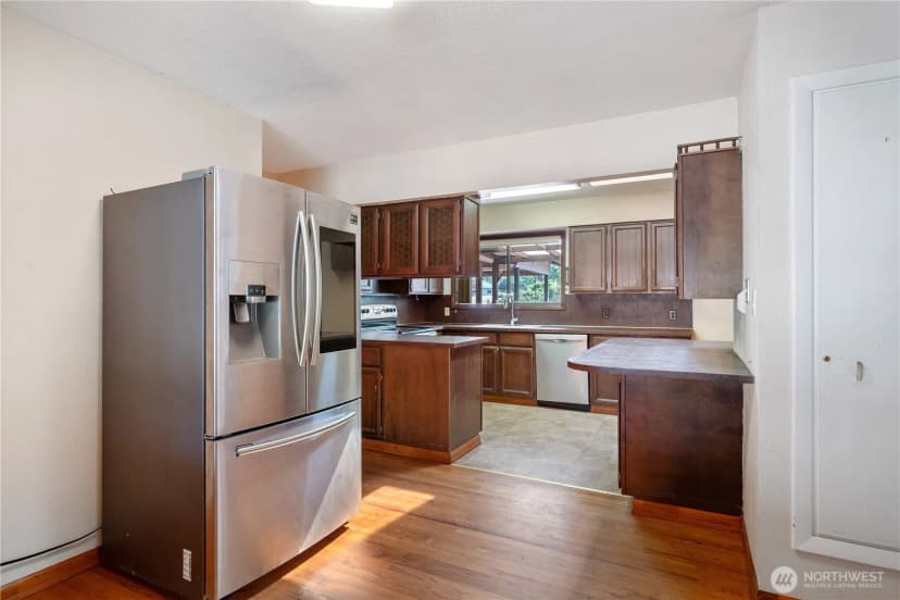 Property photo for 3047 Lindsey Drive, Longview photo 9