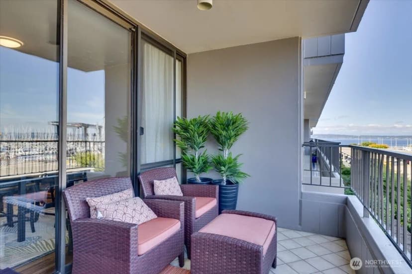 Property photo for 6535 Seaview Avenue Nw #305b, Seattle photo 9