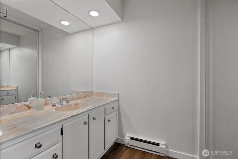 Property photo for 6535 Seaview Avenue Nw #305b, Seattle photo 18