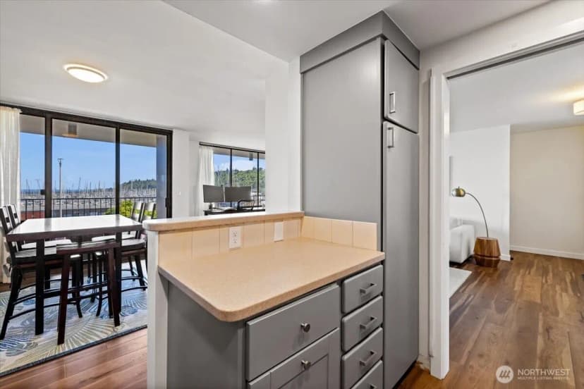 Property photo for 6535 Seaview Avenue Nw #305b, Seattle photo 14