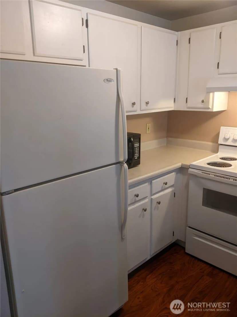 Property photo for 28610 16th Avenue S #201, Federal Way photo 14