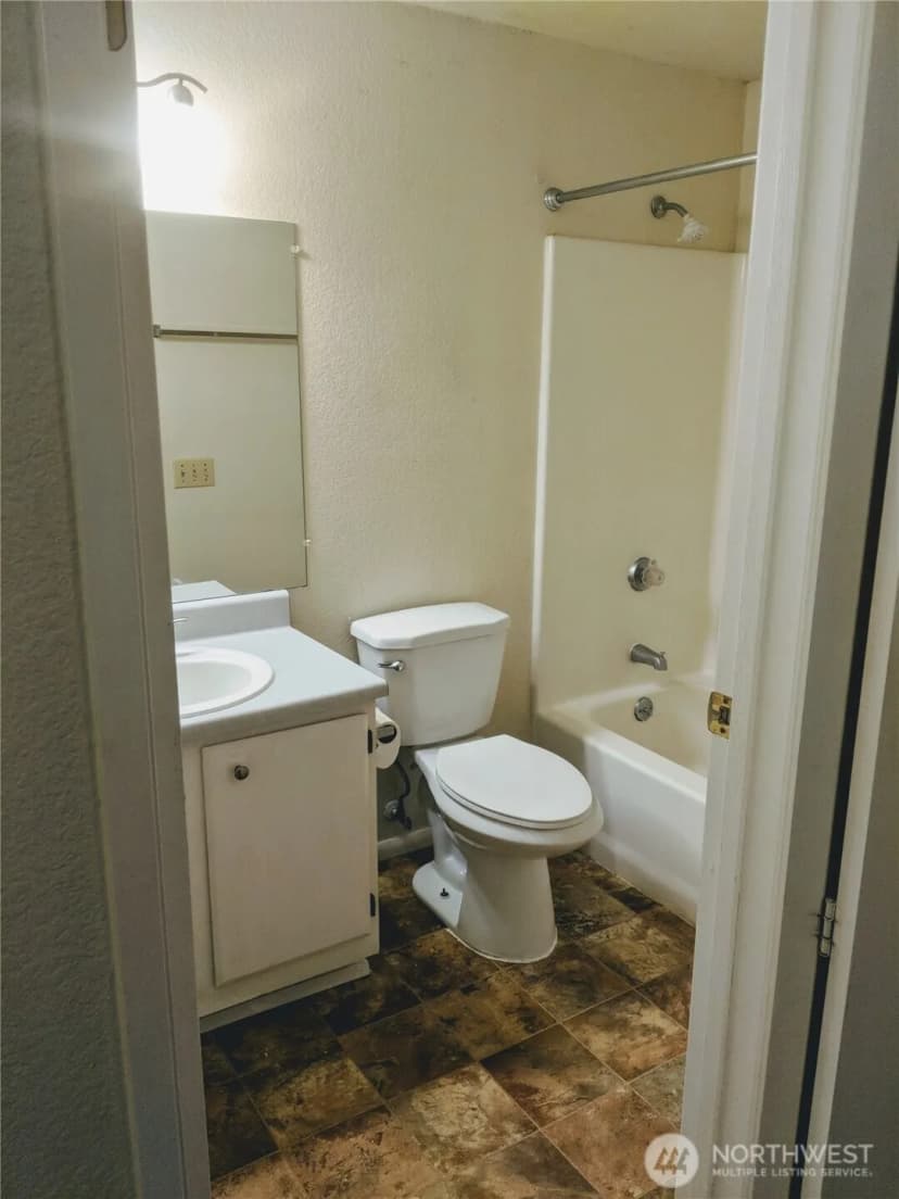Property photo for 28610 16th Avenue S #201, Federal Way photo 19