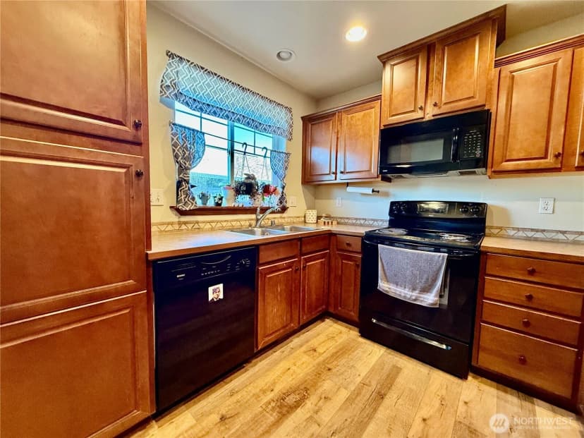 Property photo for 316 Helen Street, Sedro Woolley photo 7