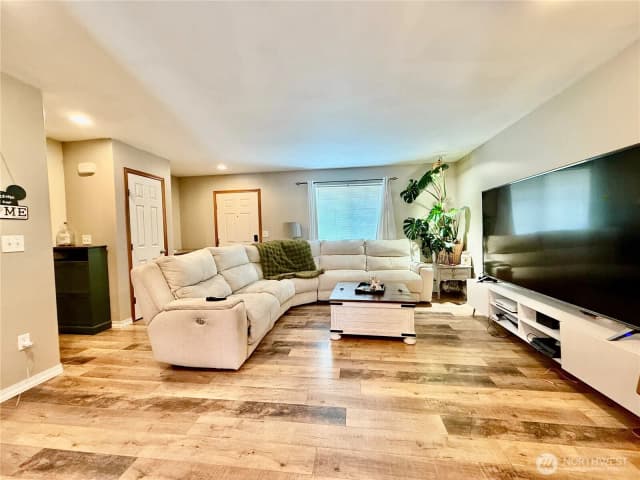 Property photo for 316 Helen Street, Sedro Woolley photo 5