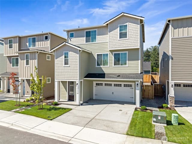 Property photo for 15114 87th Place E, Puyallup photo 2