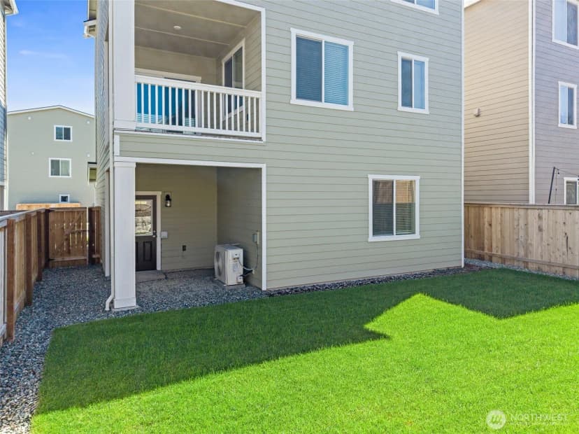 Property photo for 15114 87th Place E, Puyallup photo 7