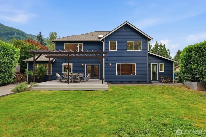 Property photo for 1110 Hemlock Avenue Sw, North Bend photo 38