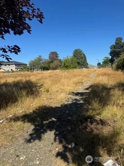 Property photo for 7011 E Mckinley Avenue, Tacoma photo 3