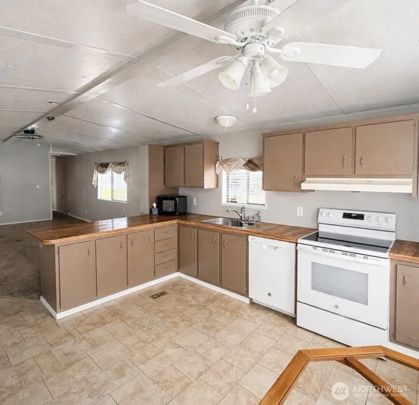 Property photo for 8508 144th Avenue E #11, Puyallup photo 6